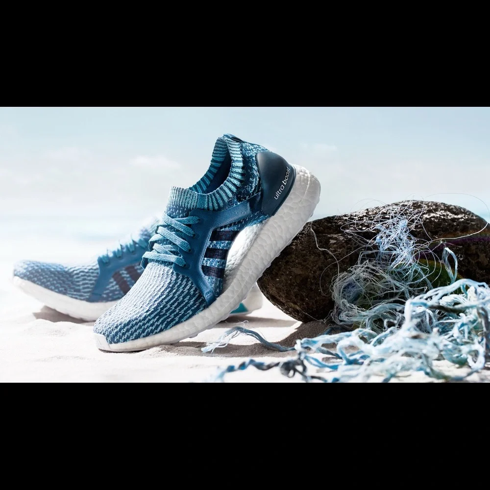 Adidas Parley Ultraboost running shoes - Picture 4 of 8